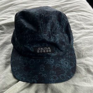 Skida brim hat